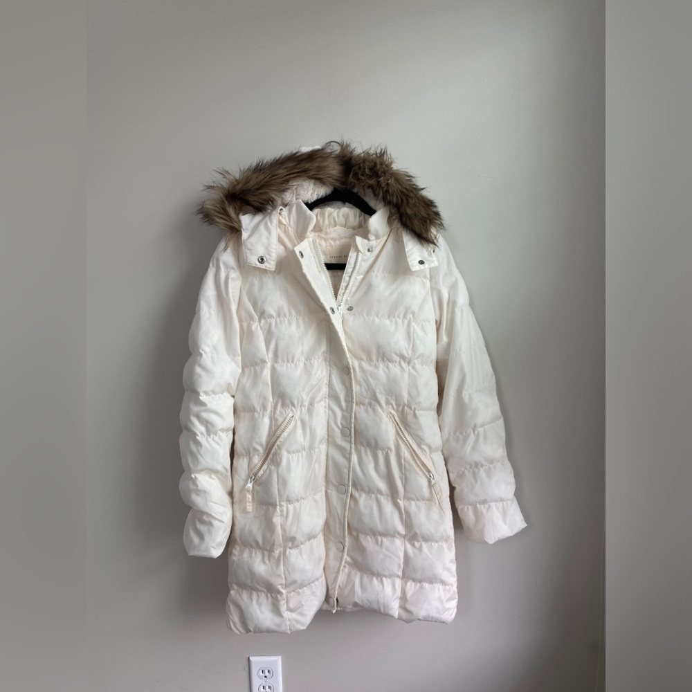 Copper Key White Puffer Coat with Faux Fur Trim